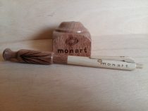 Asztali tartóval készített toll - amaranth fából 1